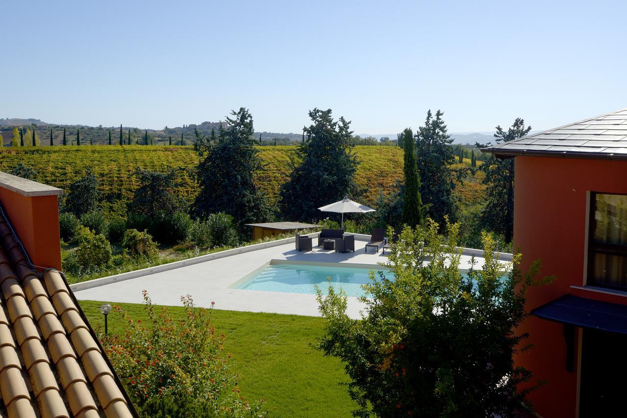 Contado San Lorenzo B&B And Wine Castilenti Exterior photo